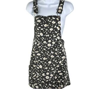 No Boundaries ladies daisy denim overalls skirt size XS